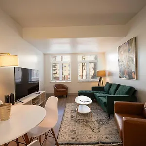 Uptown Style Apartment